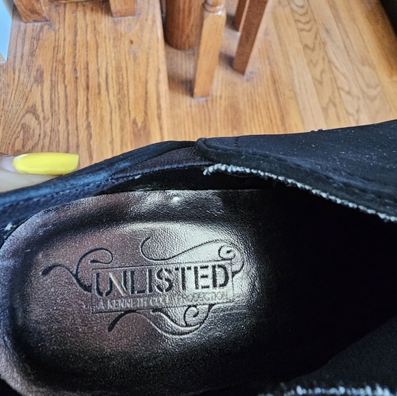 Womens Low Cut Boots by Kenneth Cole-Unlisted; Black Suede, Size: 8.5 M - Picture 8 of 10